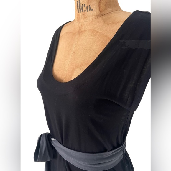 French Connection Black Tunic Gray Tie Like New! S - Picture 3 of 9